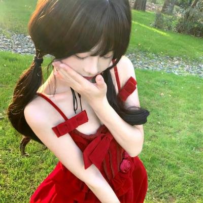 深锁春光一院愁
